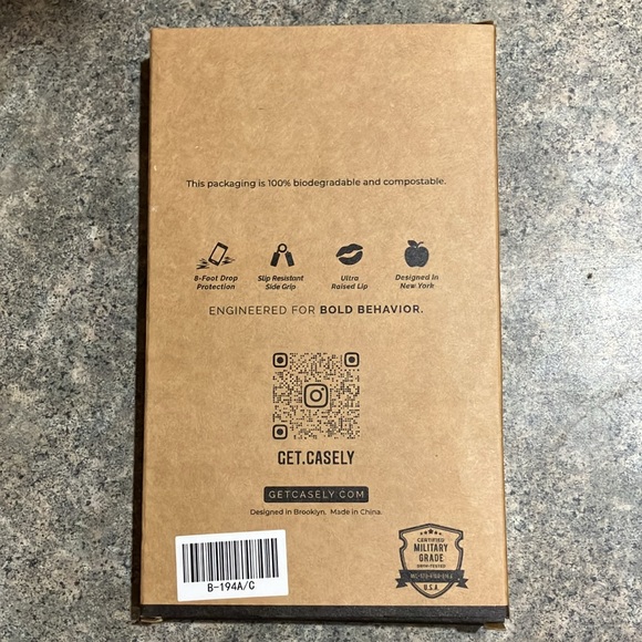 Casely Bold Case for iPhone 7/8/SE - Picture 8 of 10